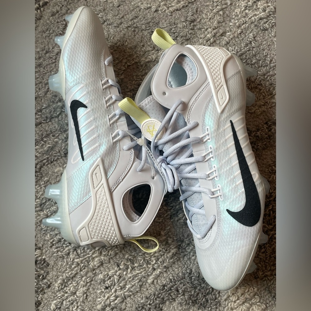 Nike Huarache 9 Elite Mid LAX SE Lacrosse Football Grey White Luminous Green
